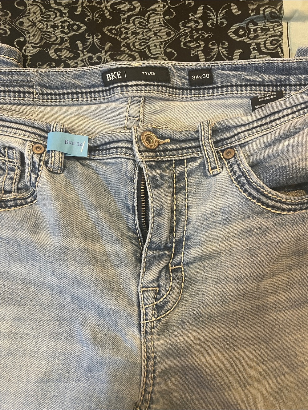 BKE TYLER Men's Light Blue Slim Straight Jeans